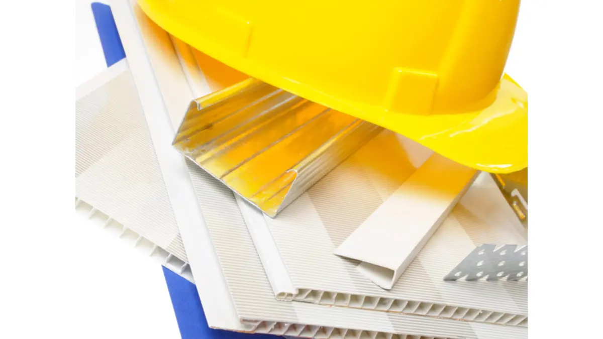 Instalación de acabados de PVC decorativo